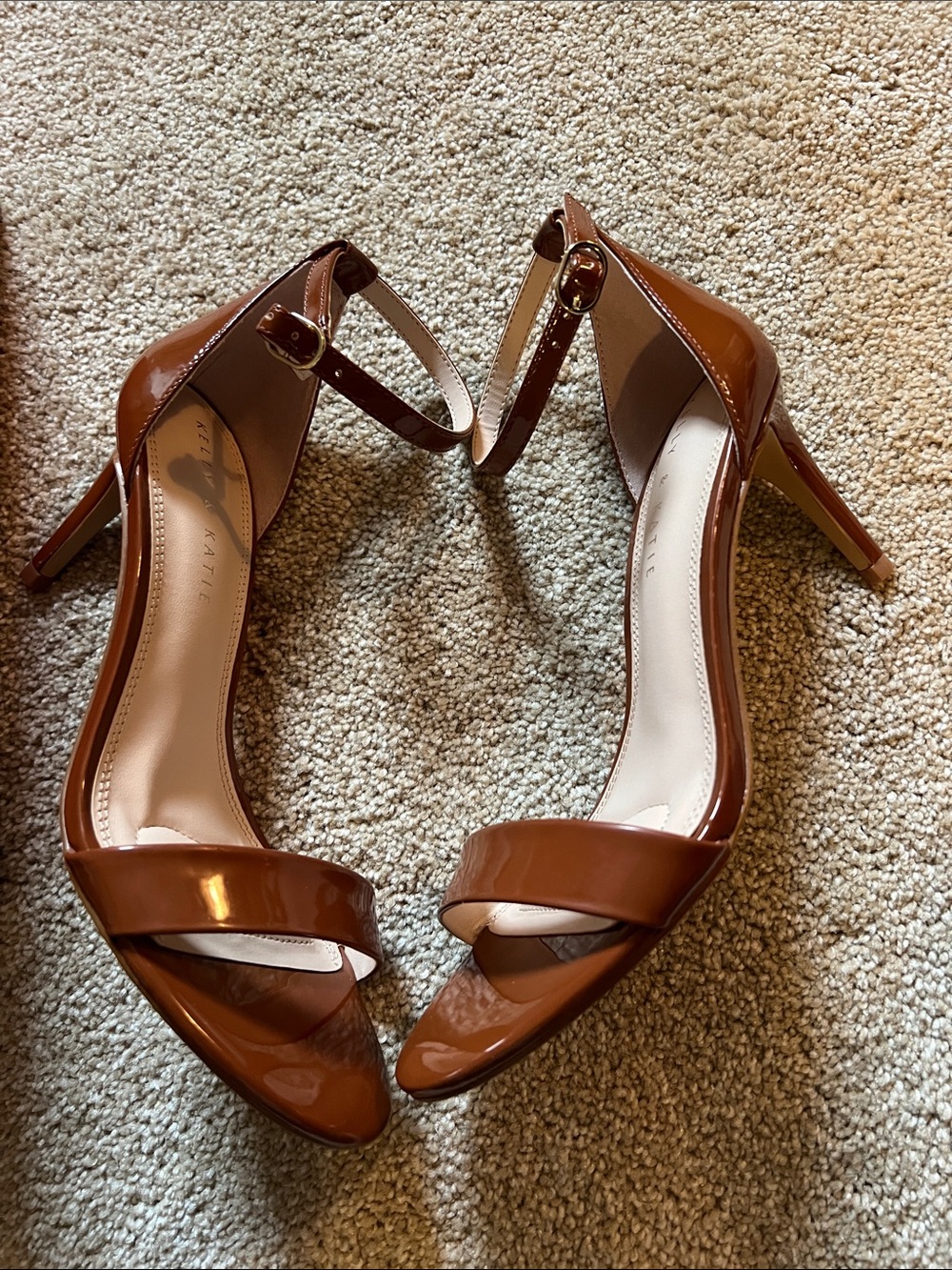 Kelly & Katie Kirstie Brown Patent Ankle-Strap Sandals. NWT. 7.5 - Picture 5 of 8